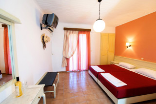 accommodation thalero room